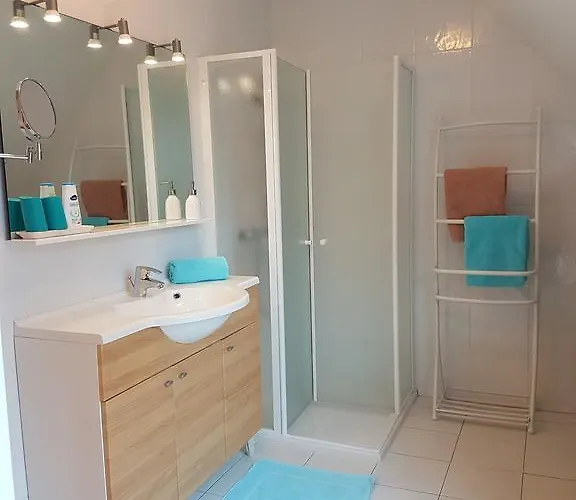 Couette-café D'hôtes La Des Hortensias 3*